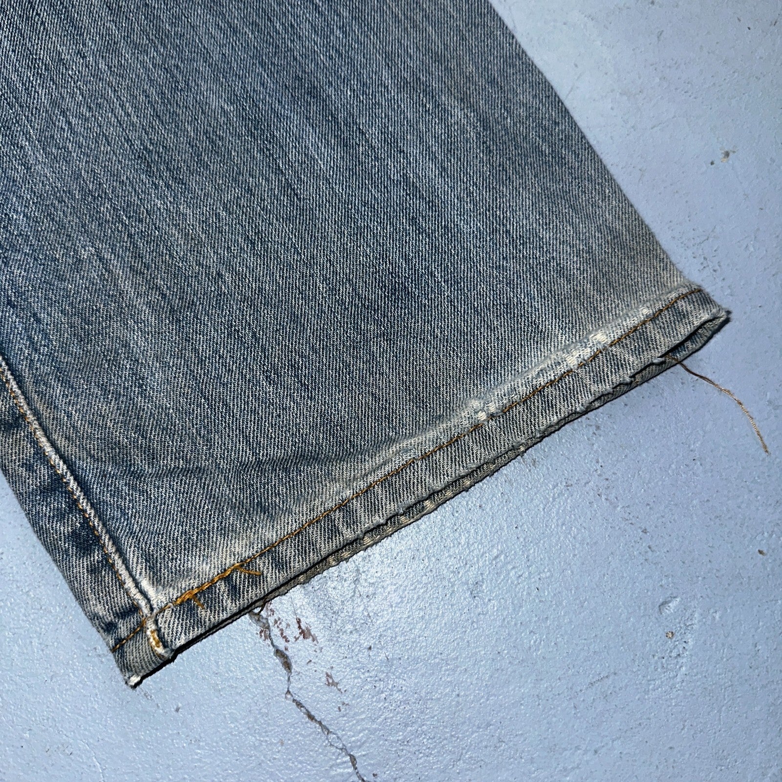Levis 501 Vintage Y2K XX Straight Leg Jeans Blue Light Wash 35x34 Act 34x32