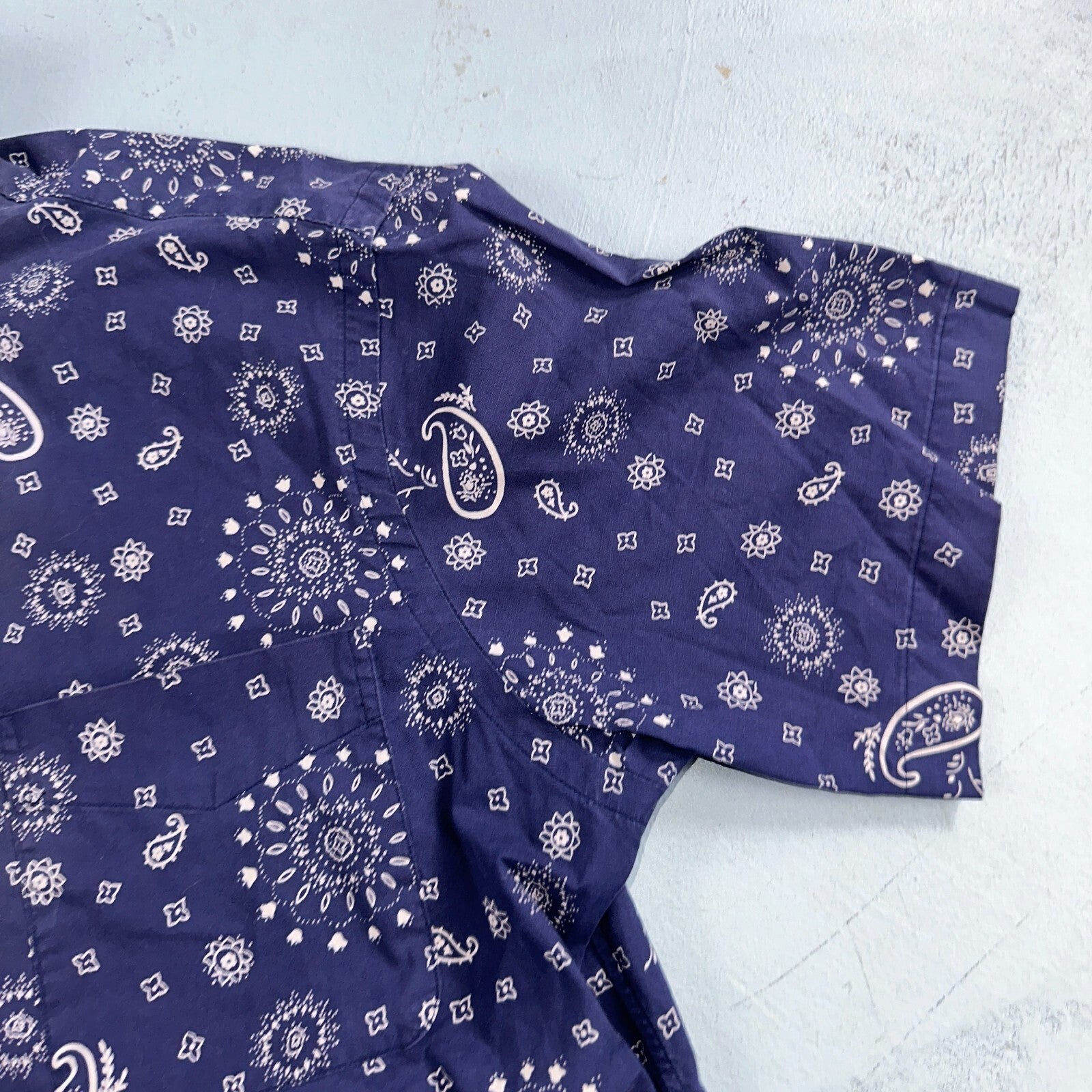 Ralph Lauren Custom Fit Paisley Navy Blue Geometric Pattern M Sleeve Button Up