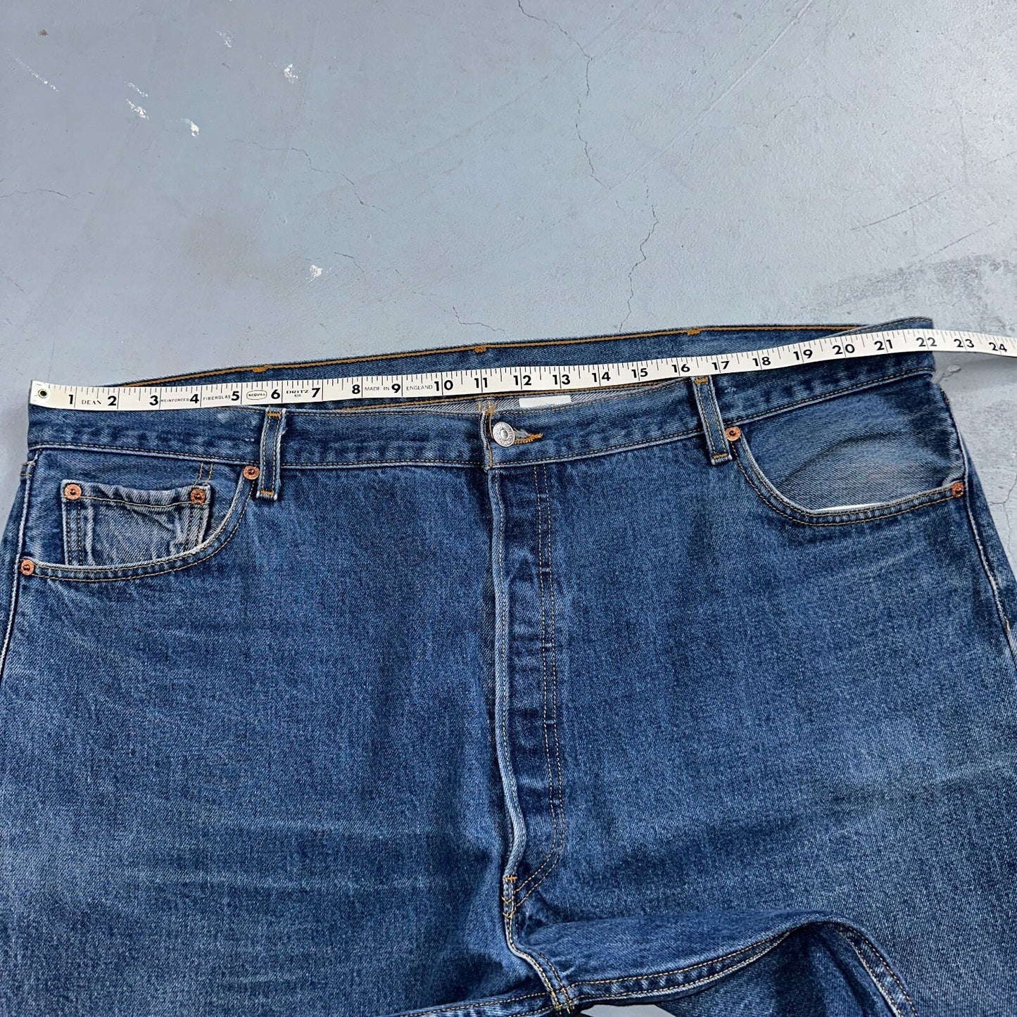 Levis 501 Vintage Y2K Mexico Straight Leg Jeans 46x30 90s Med Wash Act 44x27