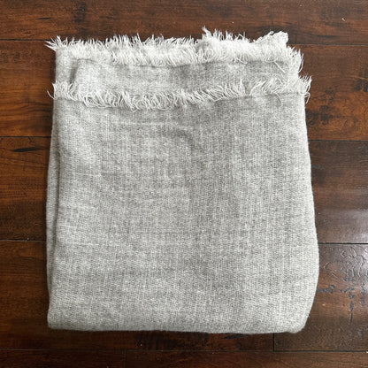 Gray Solid Stitched Scarf Lightweight Heather Winter Used Big Size Cute SQUARE