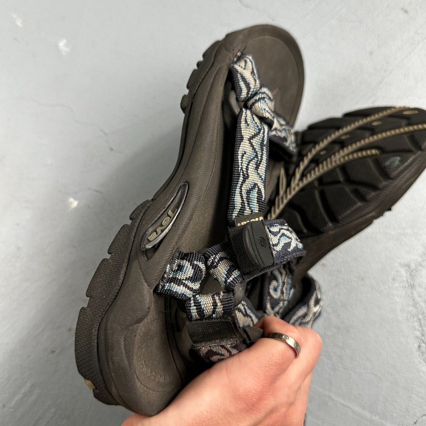 Teva Original Men’s Hiking Water Sandals 6404 White Stripes - Size 9 VTG