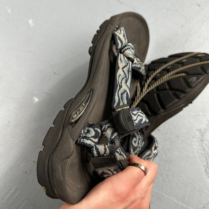 Teva Original Men’s Hiking Water Sandals 6404 White Stripes - Size 9 VTG