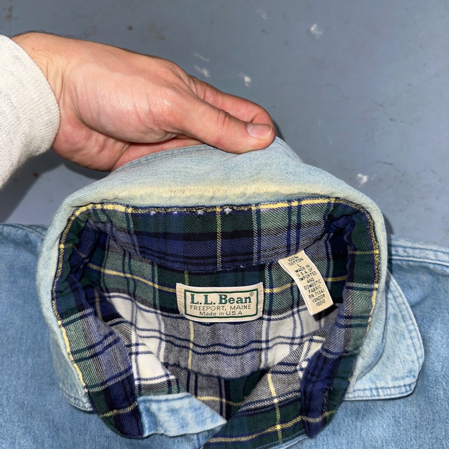 VTG USA Made LL Bean Flannel Lined Worn Distressed Denim Shirt Size L Farm Core