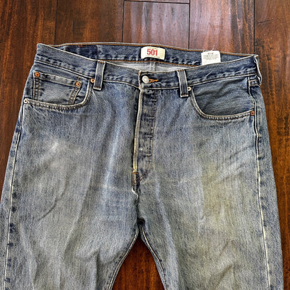 Levis 501 Vintage Y2K Straight Leg XX 2000s Jeans 36x32 Light Wash 36x30