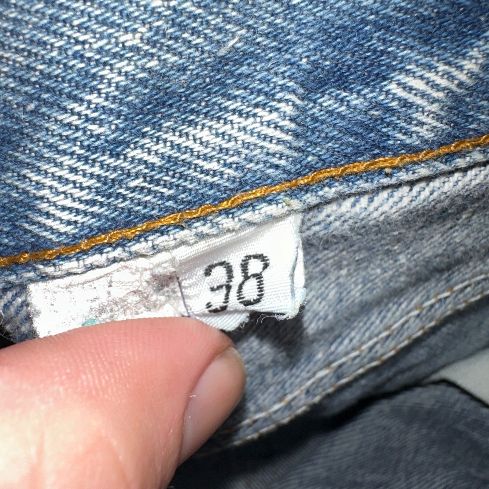 Vintage Womens Levis 29501 0115 Med Wash High Rise 501 Mom Jeans USA 38x28