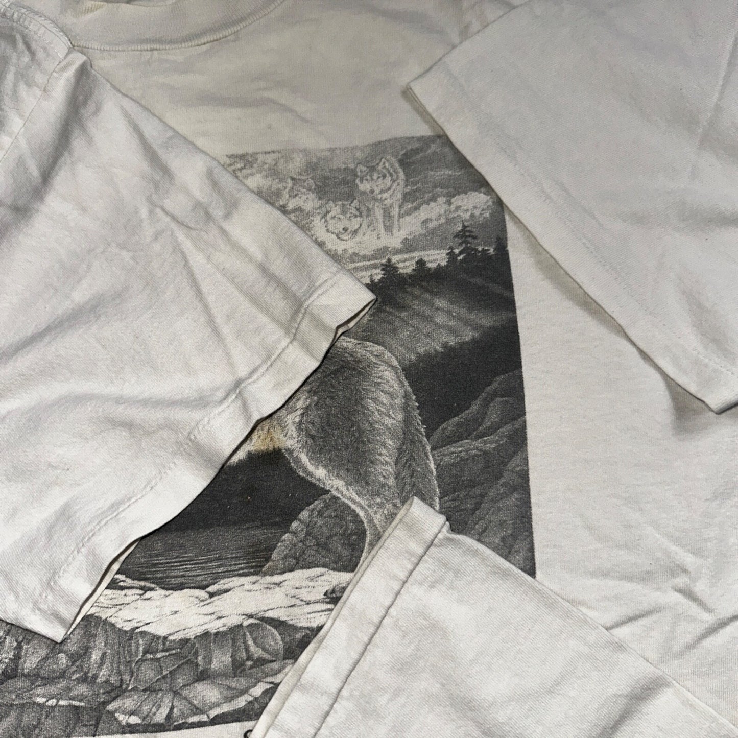 Wolf Howling Rare 90s VTG T Shirt Single Stitch Earth Animals Grunge Art Photo