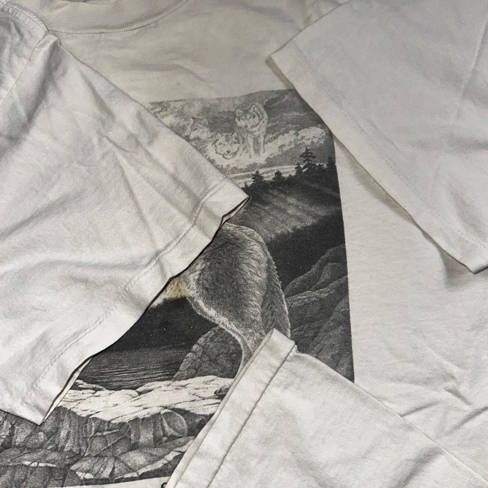 Wolf Howling Rare 90s VTG T Shirt Single Stitch Earth Animals Grunge Art Photo