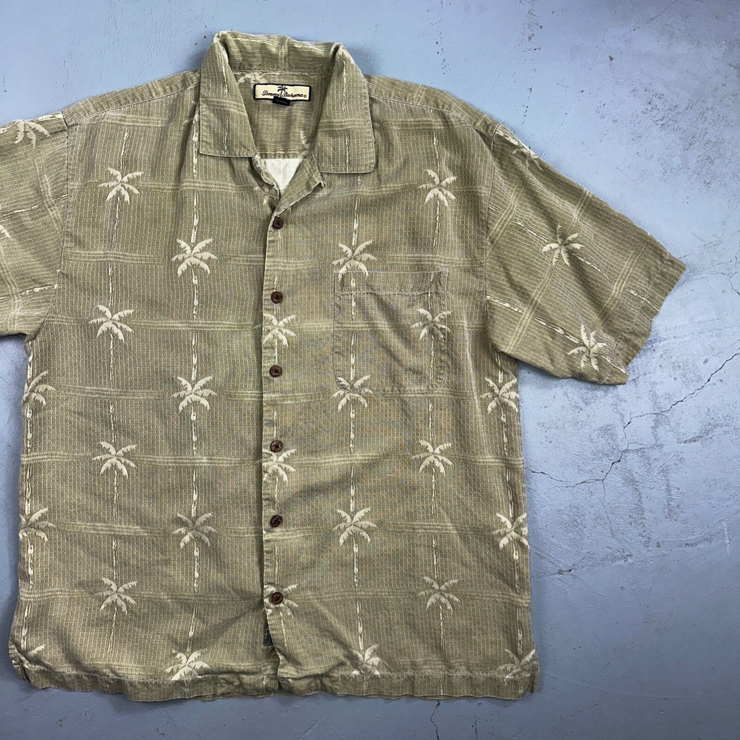 Tommy Bahama Mens L Pineapple Print 100% Silk Hawaiian Camp Loop Collar Shirt
