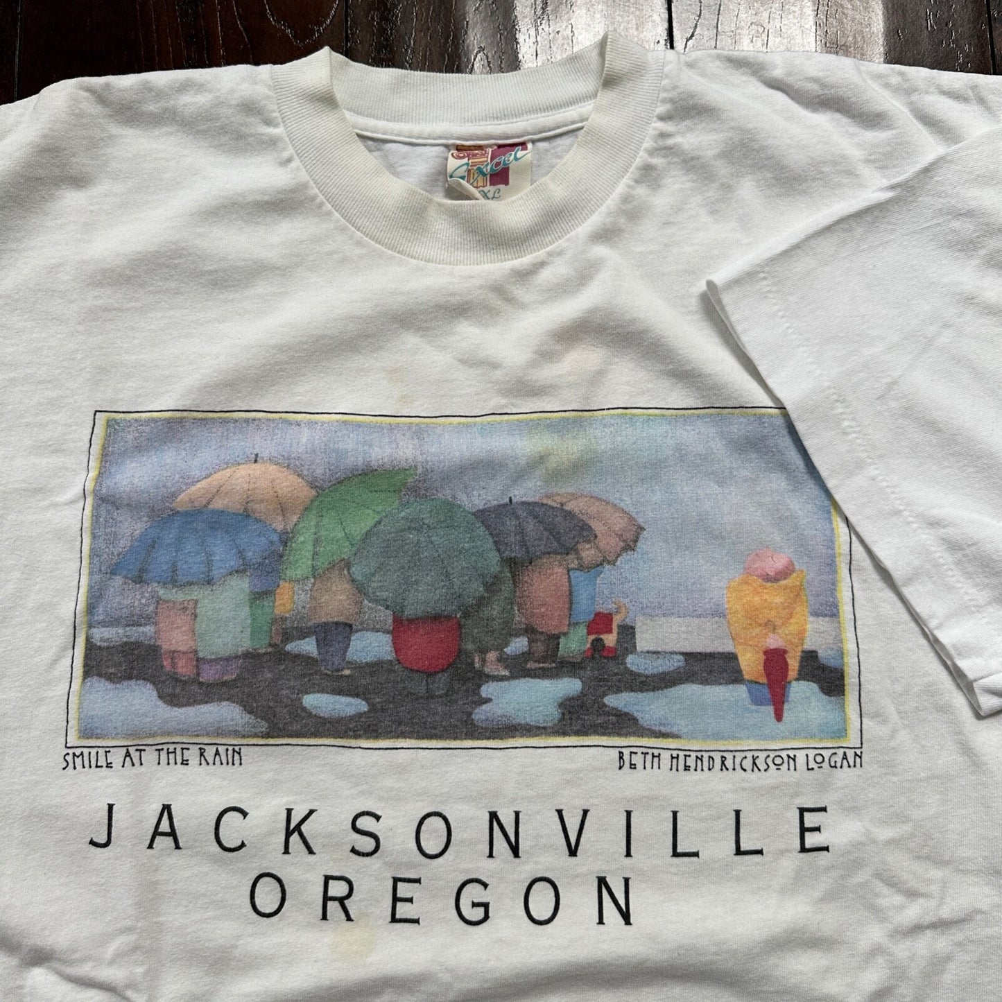 Jacksonville Oregon Smile at Rain VTG T Shirt Beth Logan Art PDX Umbrella Sad