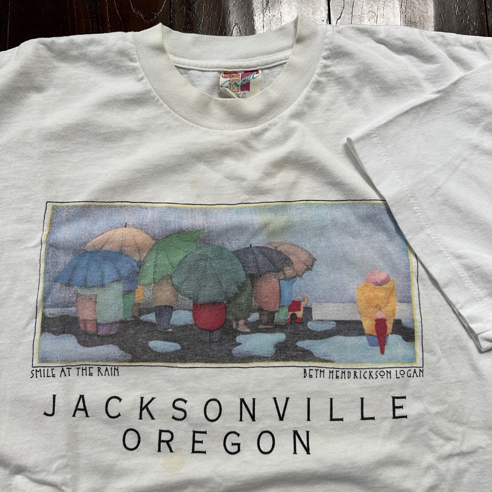 Jacksonville Oregon Smile at Rain VTG T Shirt Beth Logan Art PDX Umbrella Sad