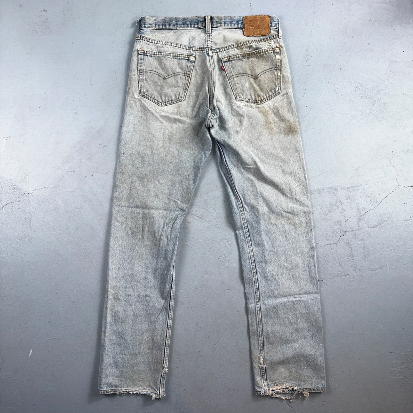 Levis 501 Vintage 80s USA XX Straight Leg Jeans Blue Light Wash Torn Act 32x33