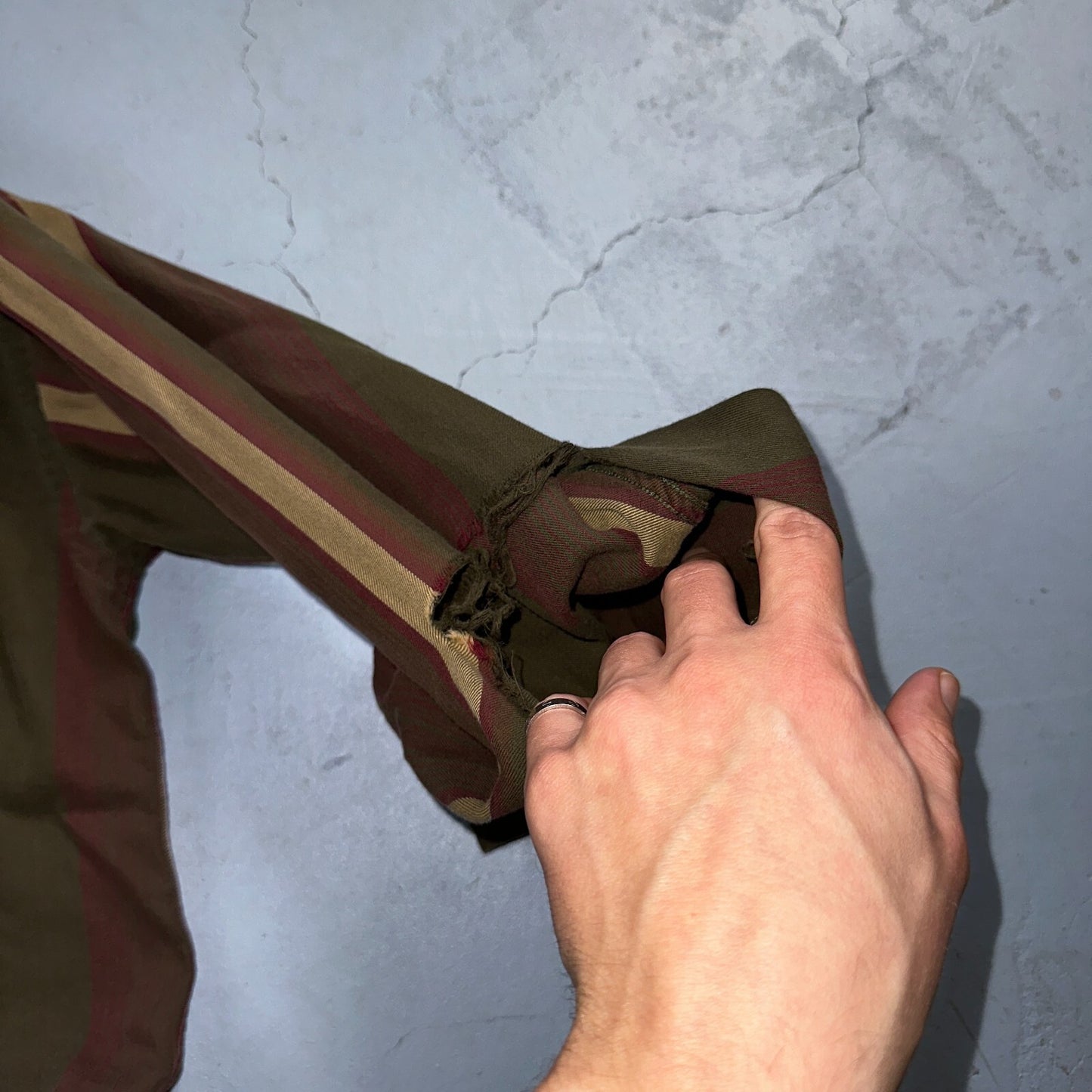 Tommy Hilfiger Mens Striped Shirt Vintage 90s Crest & Long Sleeves XL Has Holes