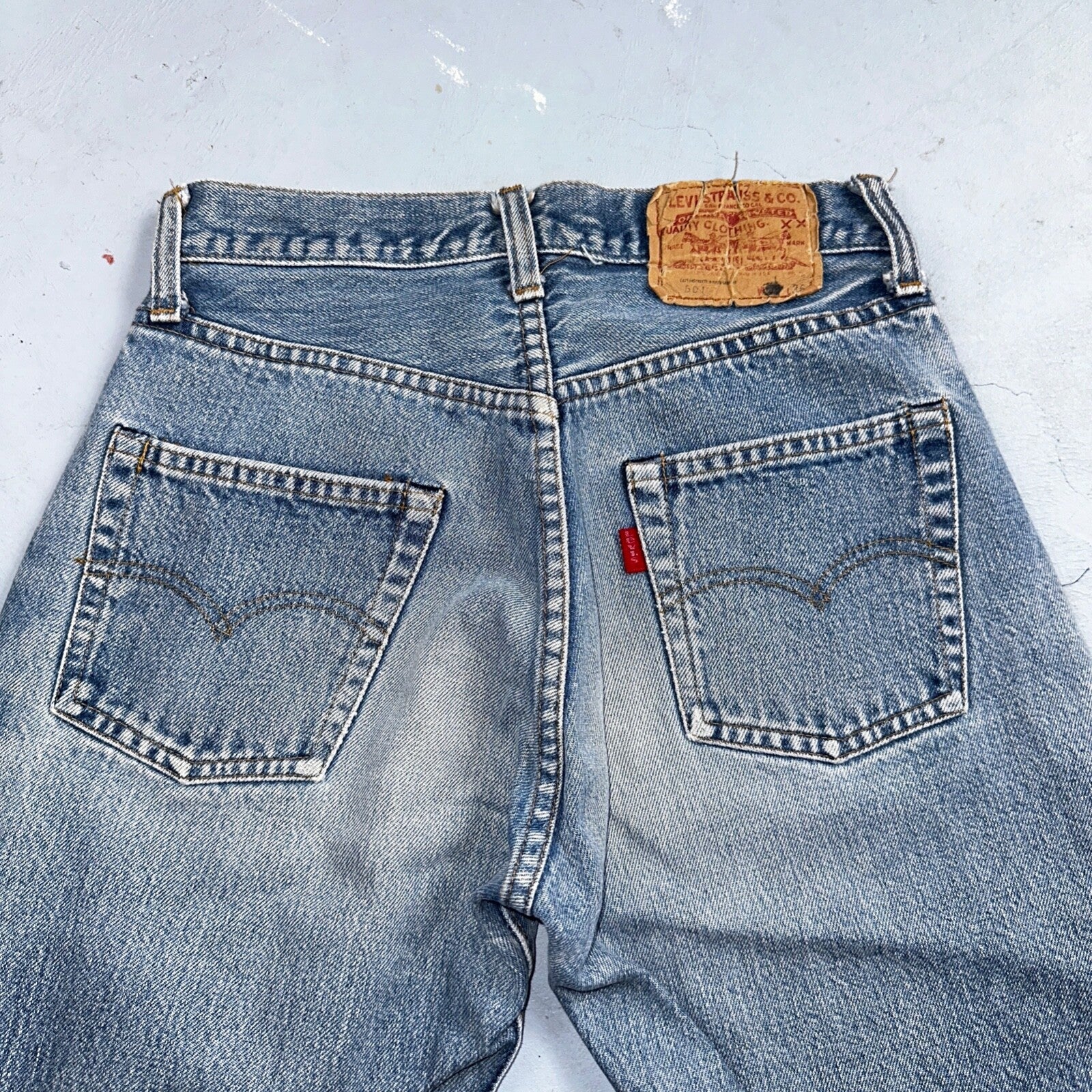 Levis 501 Vintage 80s Redline Selvedge USA XX Jeans Light Wash 28x36 Act 25x31