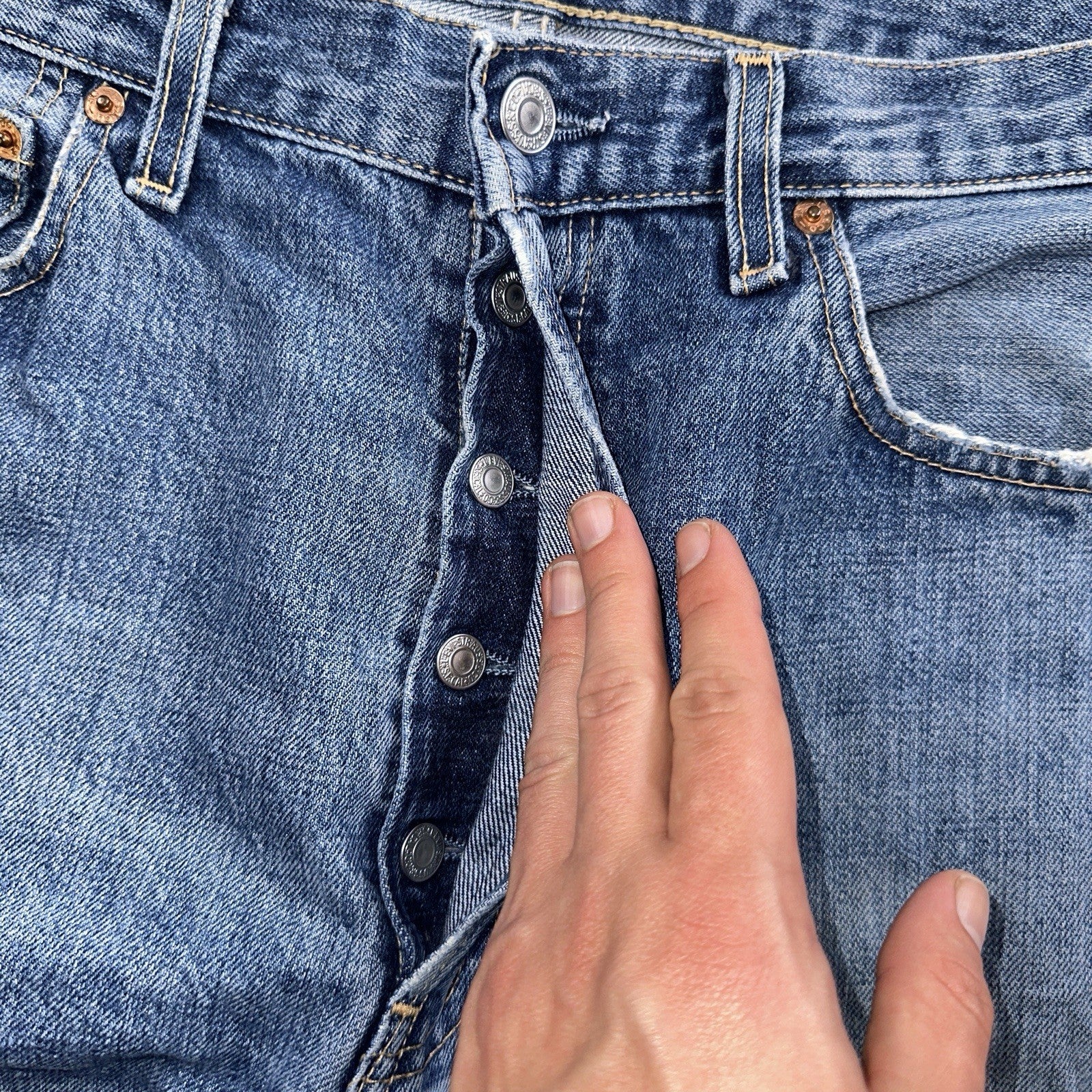 Levis 501 Vintage 90s Y2K XX Straight Leg Jeans Blue Med Wash 34x32 Act 33x31