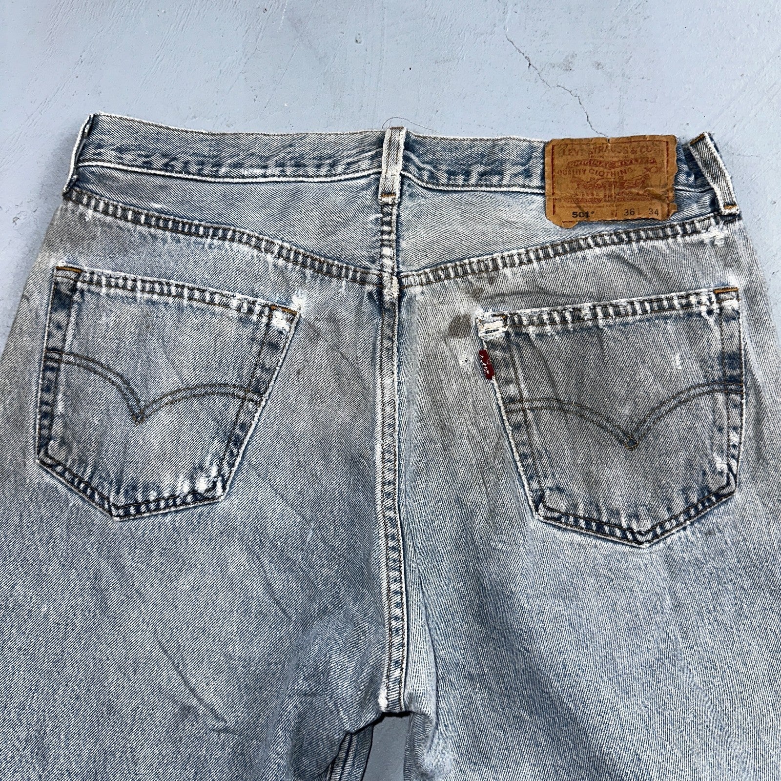 Levis 501 Vintage Y2K 90s XX Straight Leg Jeans Blue Light Wash 36x34 Act 33x32