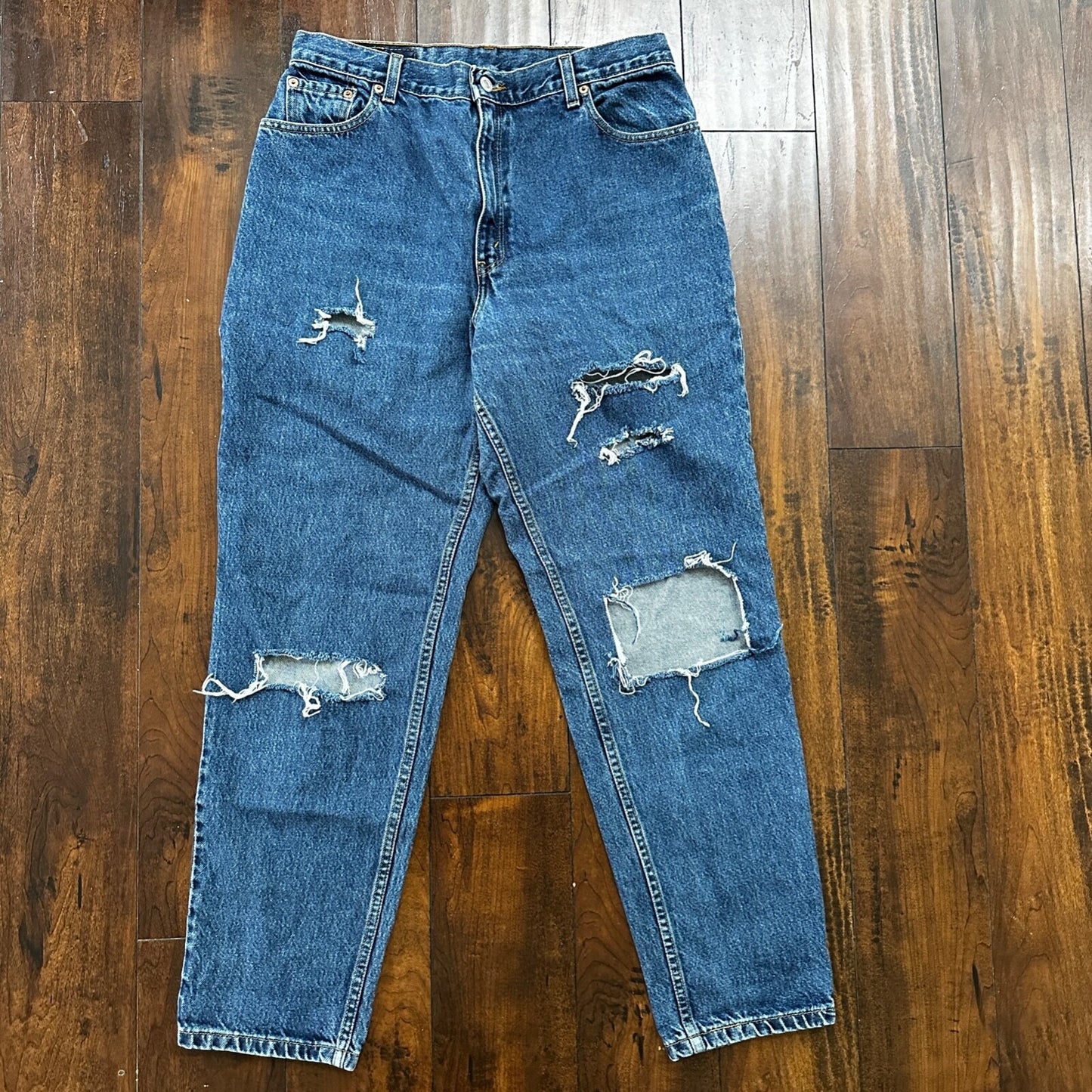 Levis Women Jeans 14 Reg M Blue VTG 550 Relaxed Fit Tapered Blue Wash 31x30