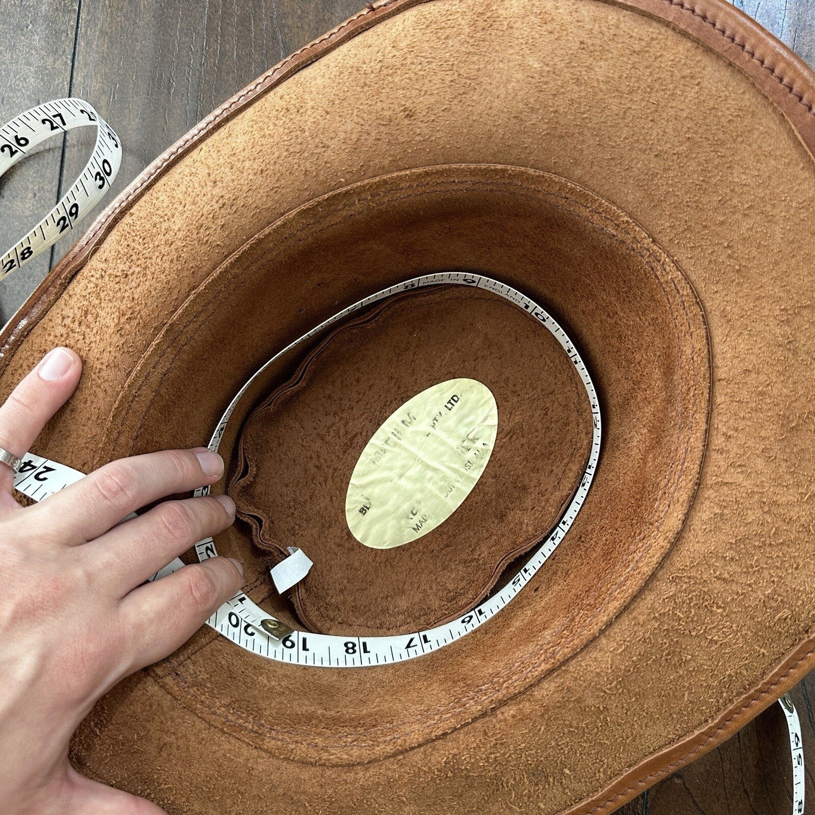 Vtg 1980s Leather Hat Suede Australia Hippy Suede Leather HAT Mens 20 Inch 80s