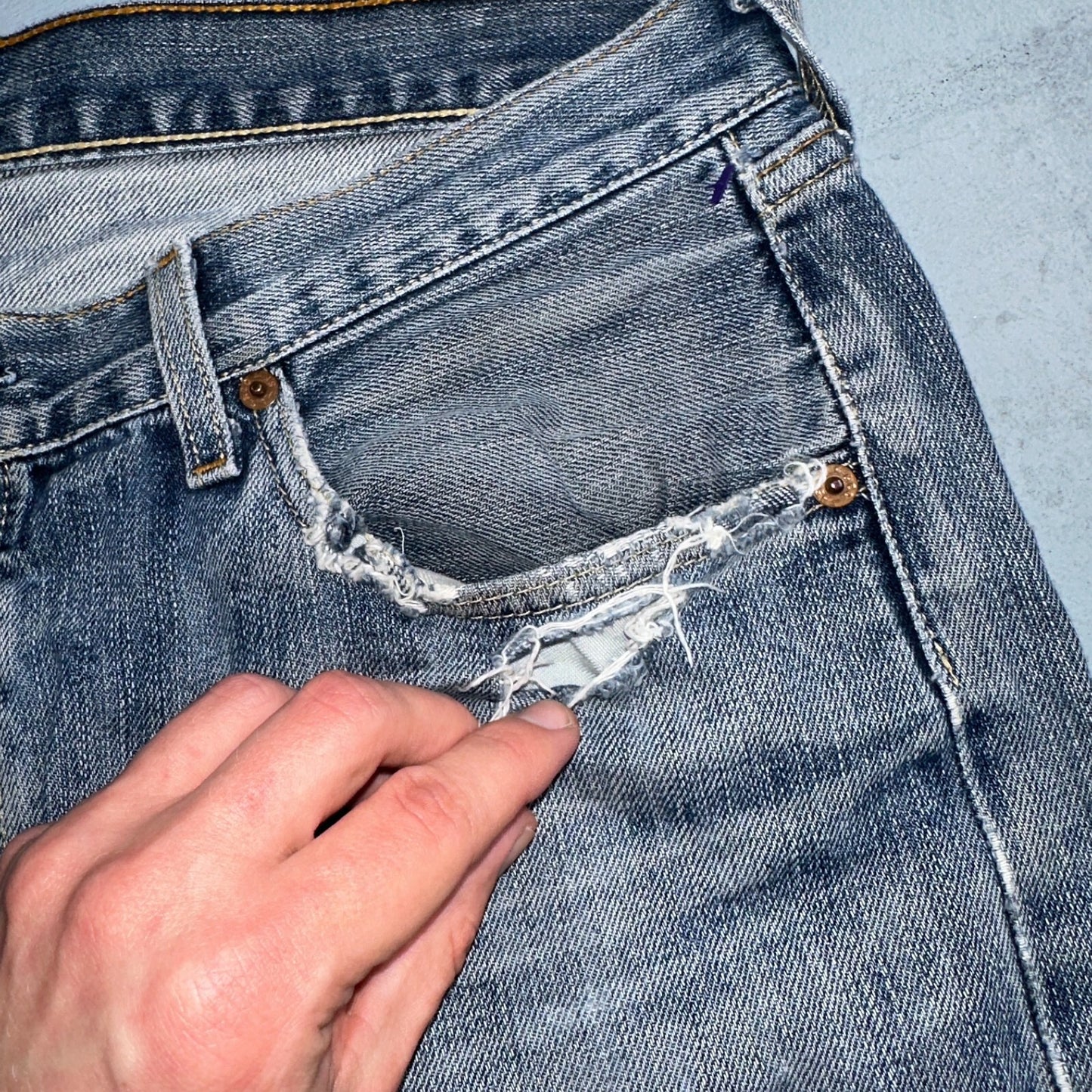 Levis 501 Vintage Y2K XX Straight Leg Jeans Blue Med Wash 34x36 Act 33x30