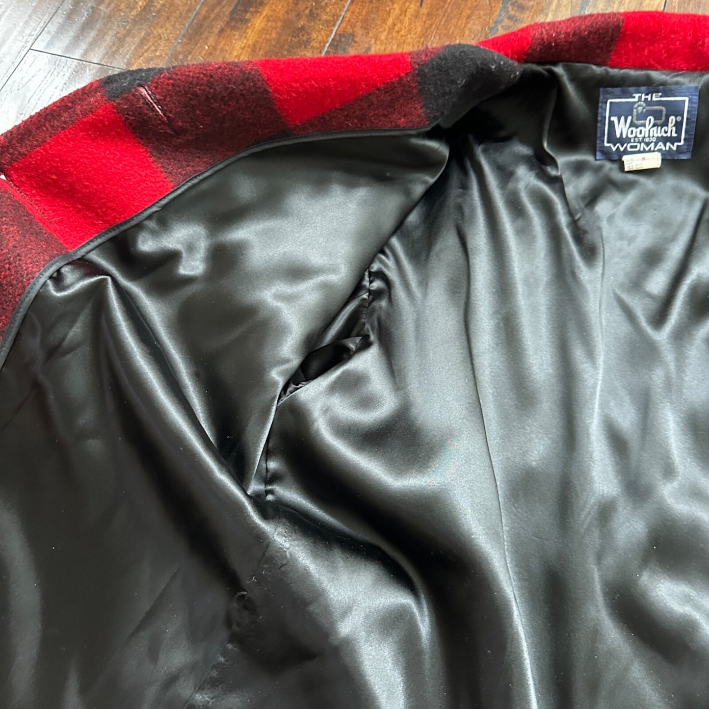 VTG Woolrich Coat Womens M Red Black Plaid Wool Blend Mackinaw Jacket 1970s 70s