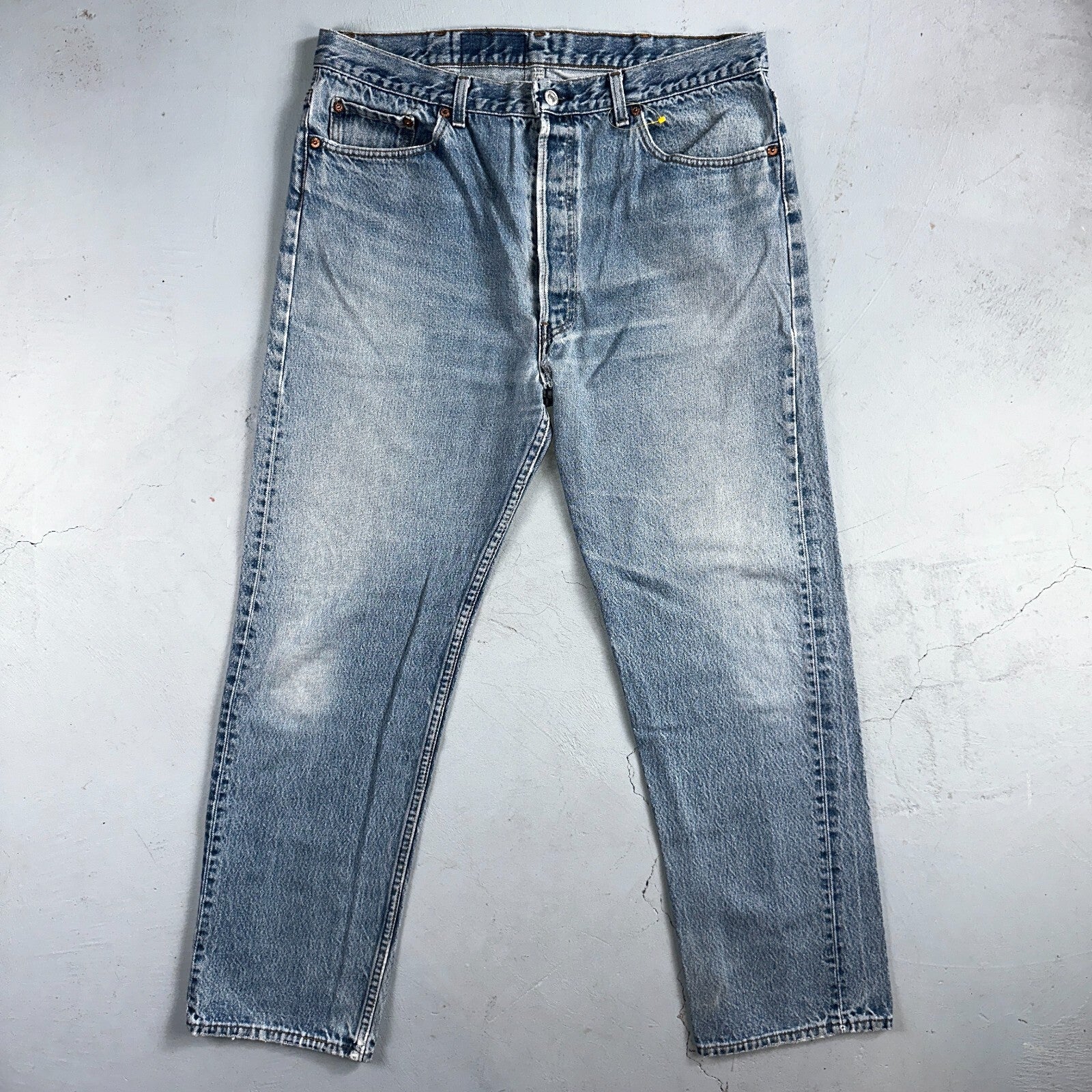 Levis 501 Vintage 90s USA XX Straight Leg Jeans Blue Light Wash 40x32 Act 35x29