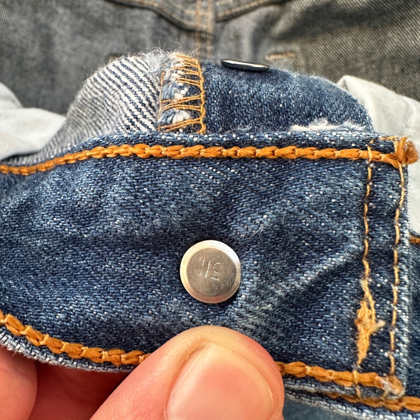 VTG Levis 501 XX Button Fly 90s USA Jeans Denim Straight Capri 34x30 Act 30x25