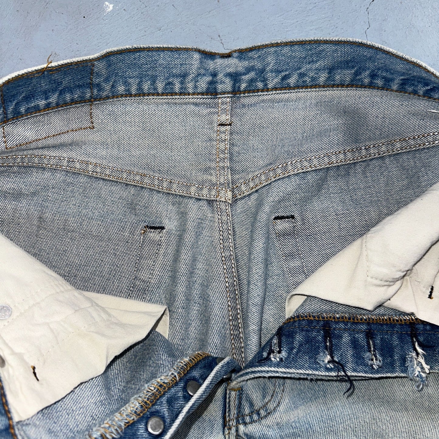 Levis 501 Vintage 80s Redline Selvedge USA XX Jeans Light Wash Worn Act 30x30