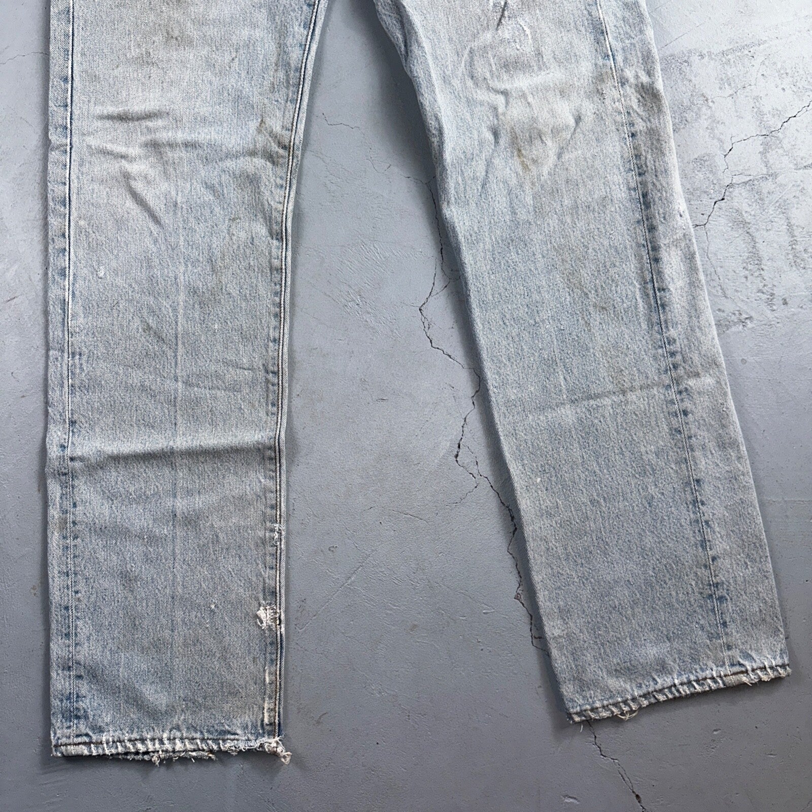 Levis 501 Vintage 80s USA XX Straight Leg Jeans Blue Light Wash 34x36 Act 31x34