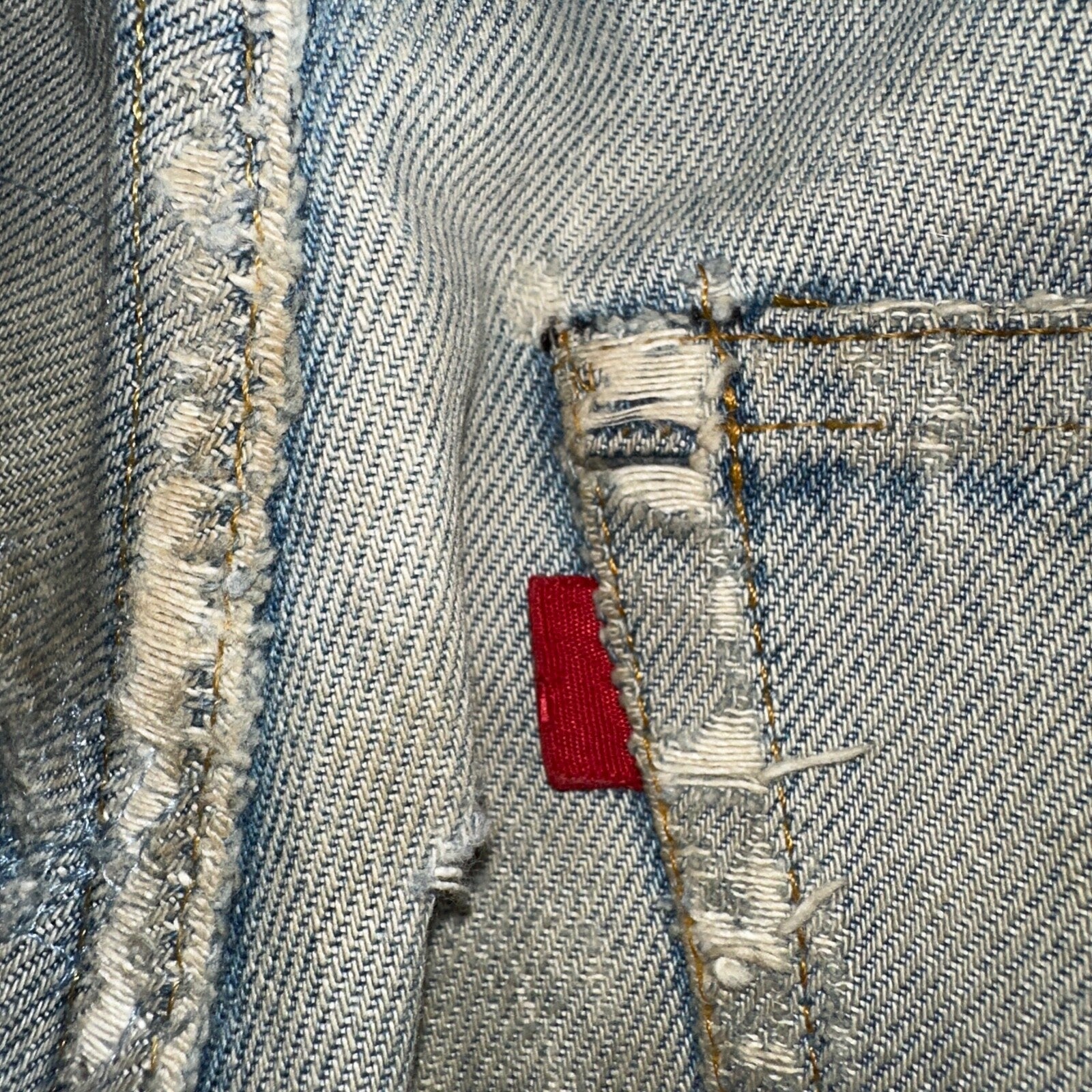 Levis 501 Vintage 80s Redline Selvedge USA XX Jeans Light Wash Thrashed Ac 29x26
