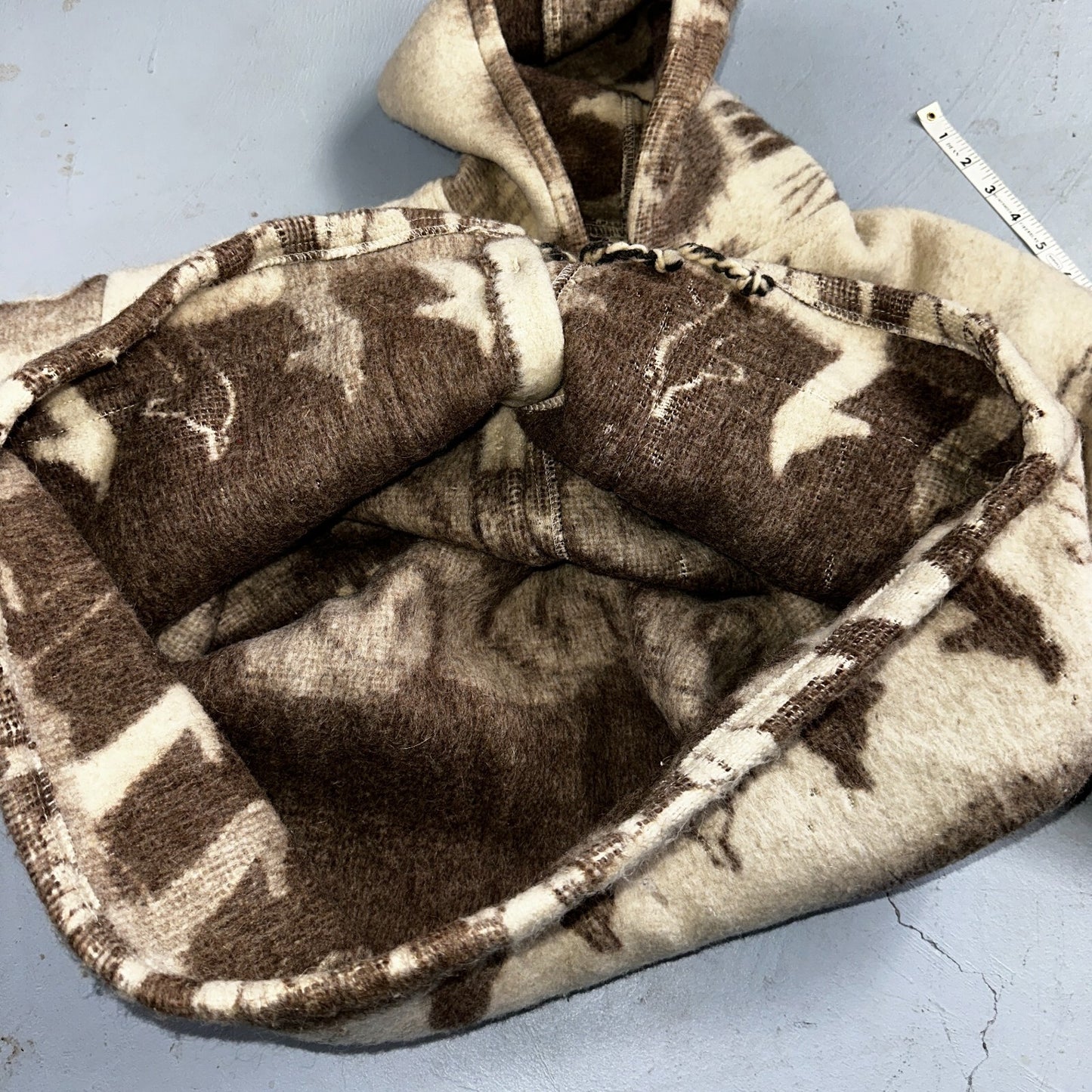 1970s Wool Lama Bird Coat Mens Jacket Size L Sweater Button Up 70s Rockabilly