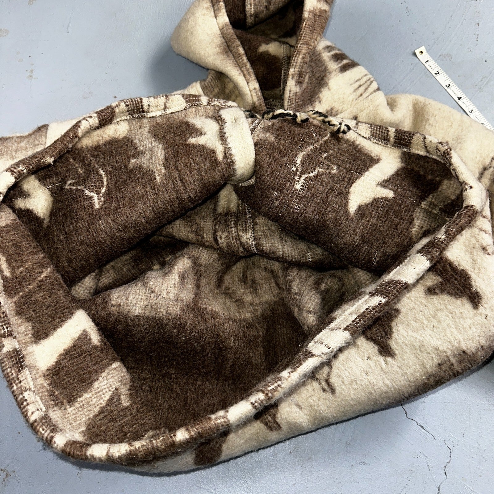 1970s Wool Lama Bird Coat Mens Jacket Size L Sweater Button Up 70s Rockabilly