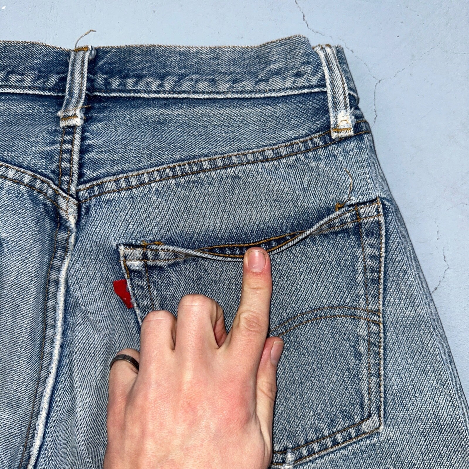 Levis 501 Vintage 80s Redline Selvedge USA XX Jeans Light Wash 30x36 Act 27x31