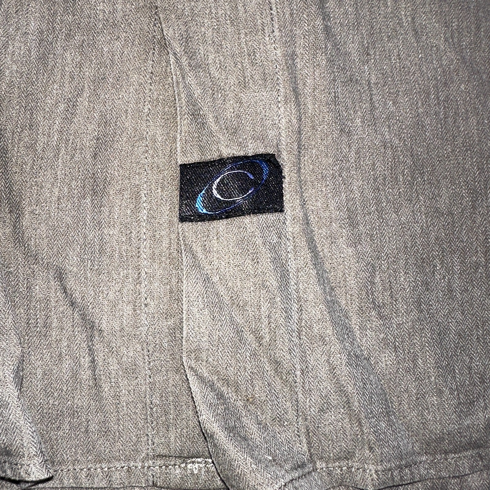 Cotton Reel Men's Long Sleeve Button Down Shirt Size L Brown Gray VTG 90s Canada