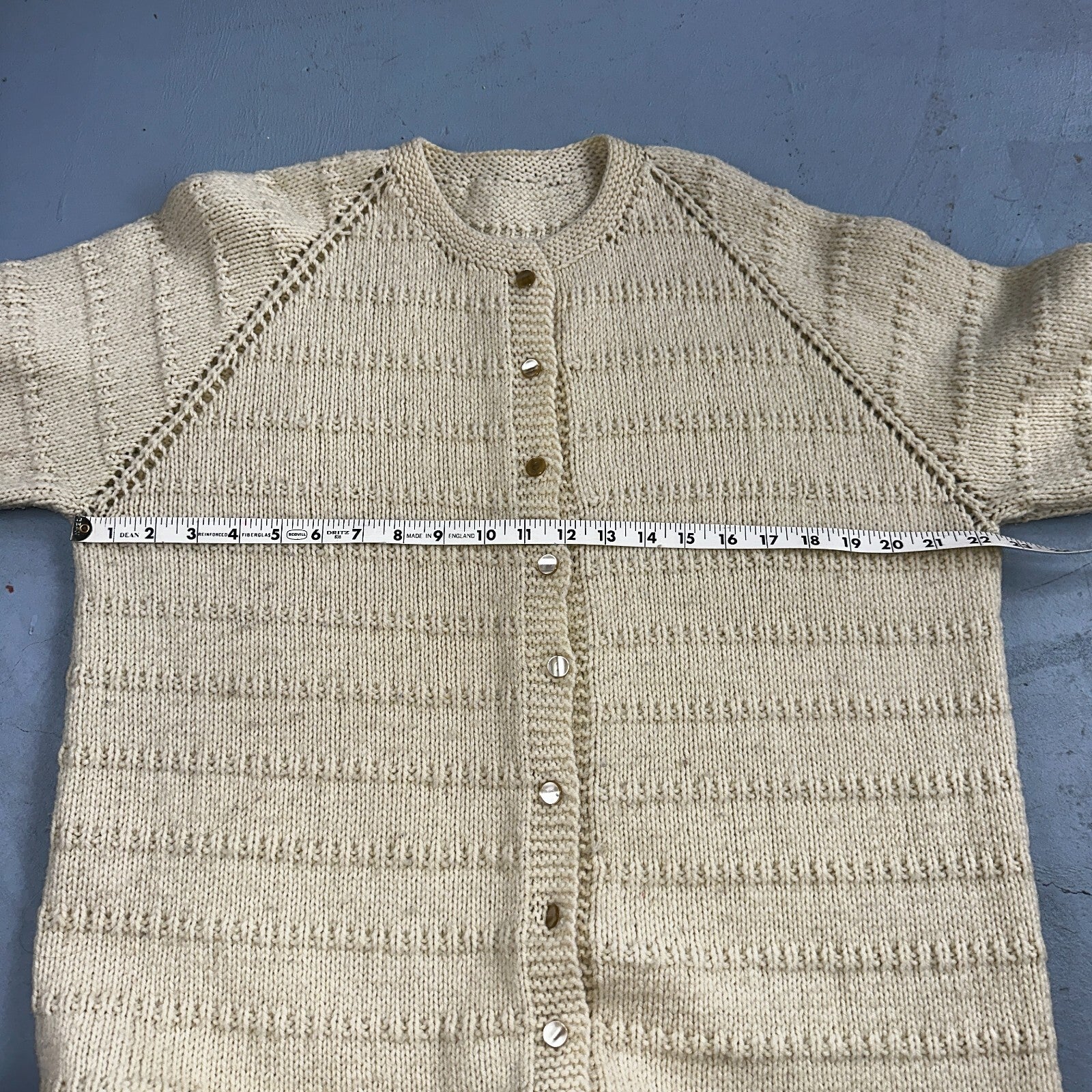 1970s VTG Sweater Cable Knit 70s 80s Ivory Off White Warm Grandma Core Button Up