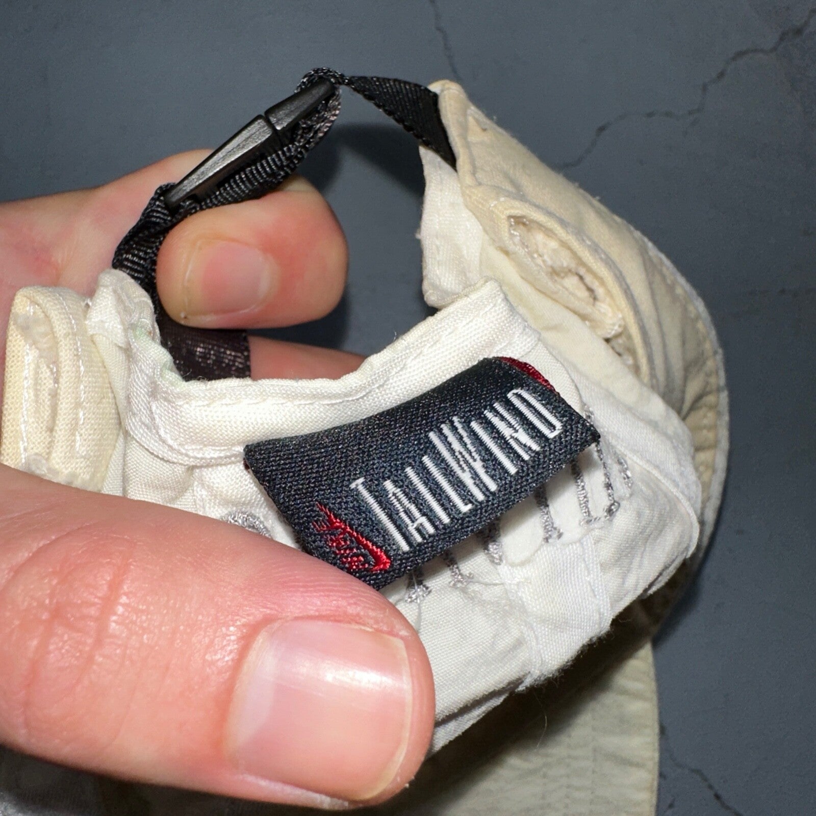 Nike Vintage Hat Cap Strap Back Swoosh Mesh Panel Tailwind Mens 90s Air Max