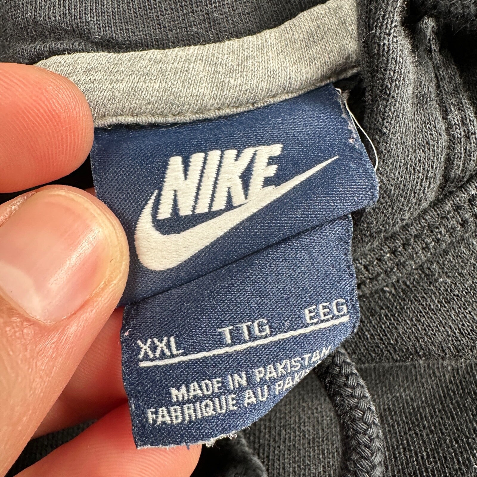 Nike Hoodie Men 2XL Black Swoosh Hooded Pullover Tonal Basic Fleece