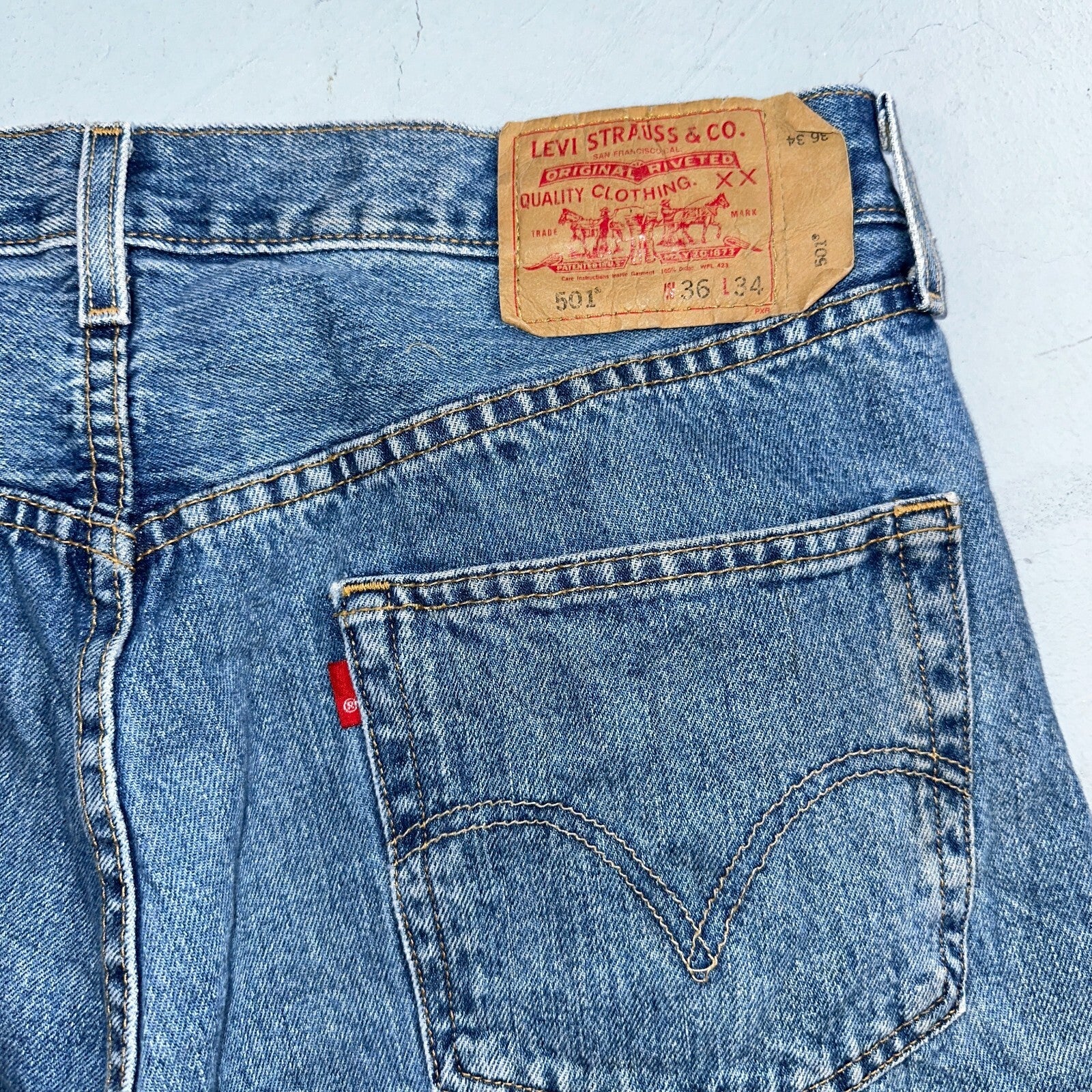 Levis 501 Vintage 90s XX Straight Leg Jeans Y2K Med Wash 36x34 Act 34x33