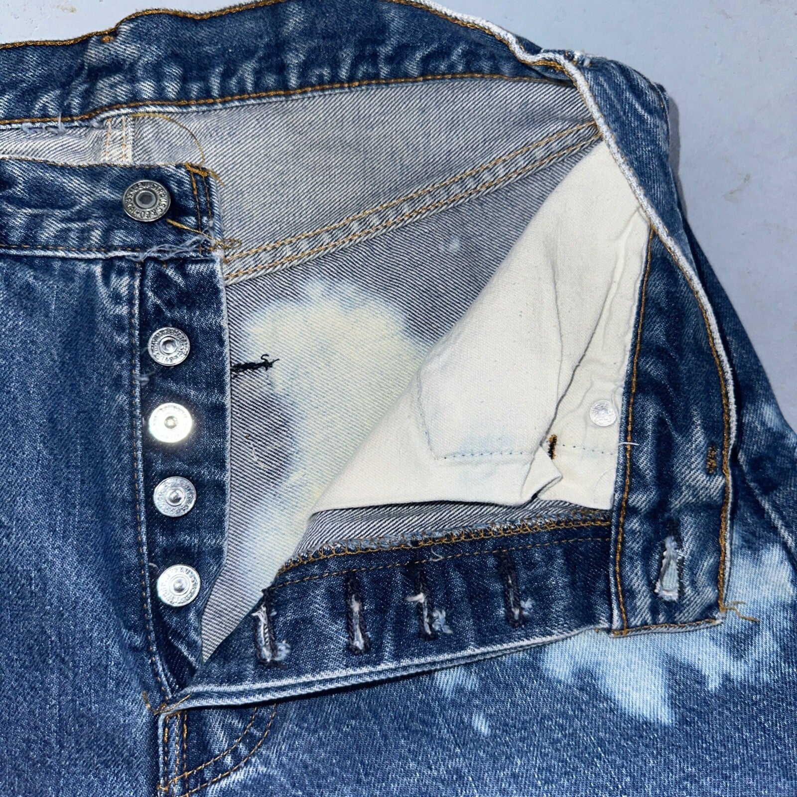 Levis 501 Vintage 80s Redline Selvedge USA XX Jeans Bleach Wash 30x34 Act 28x30