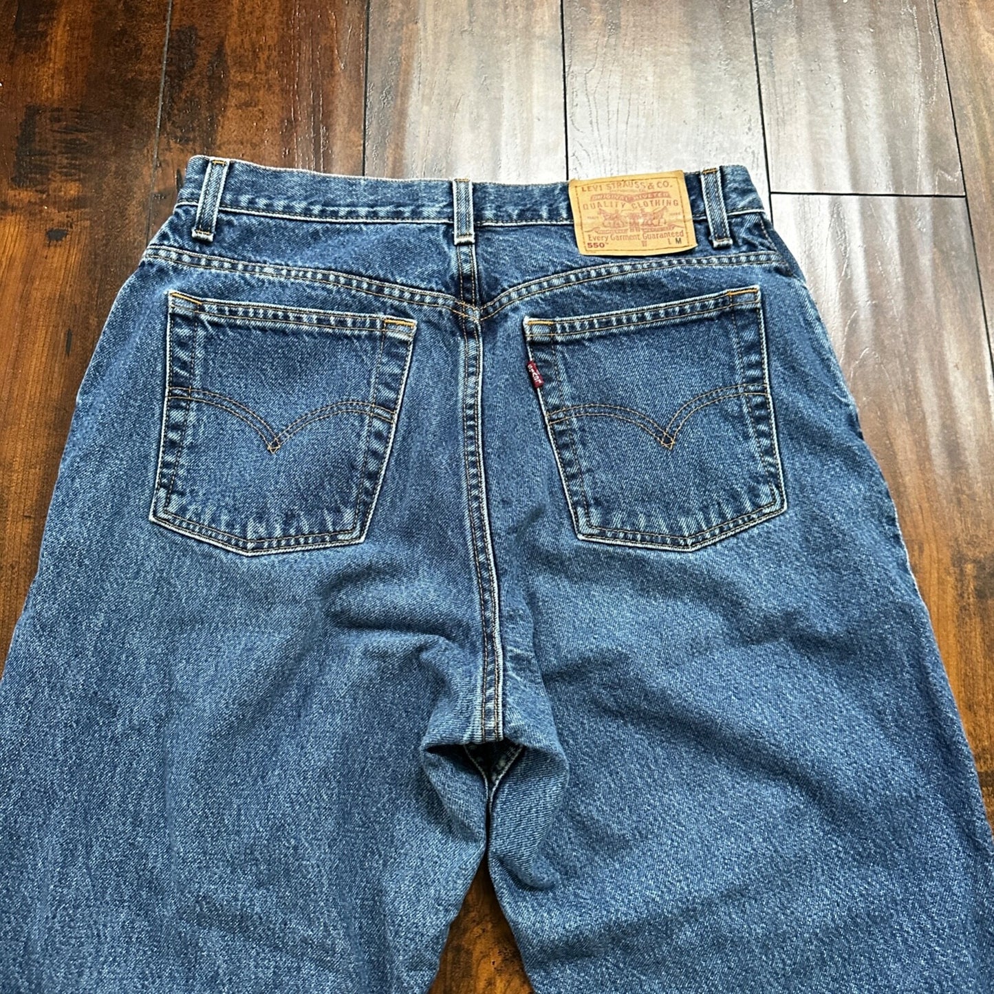 Levis Women Jeans 14 Reg M Blue VTG 550 Relaxed Fit Tapered Blue Wash 31x30