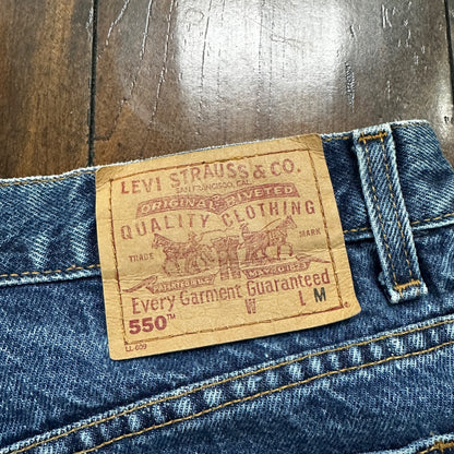 Levis Women Jeans 14 Reg M Blue VTG 550 Relaxed Fit Tapered Blue Wash 31x30