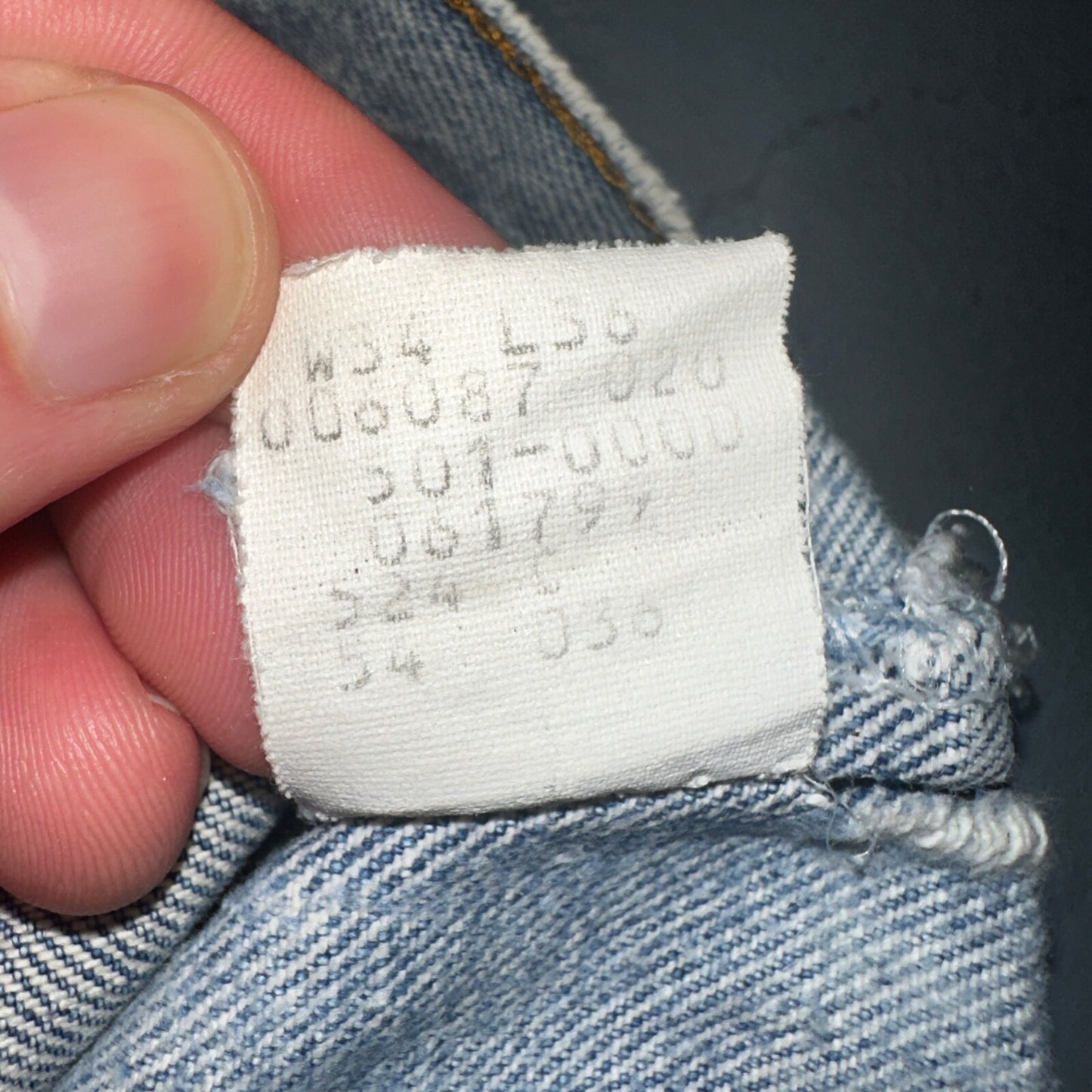 Levis 501 Vintage 80s USA XX Straight Leg Jeans Blue Light Wash Torn Act 32x33