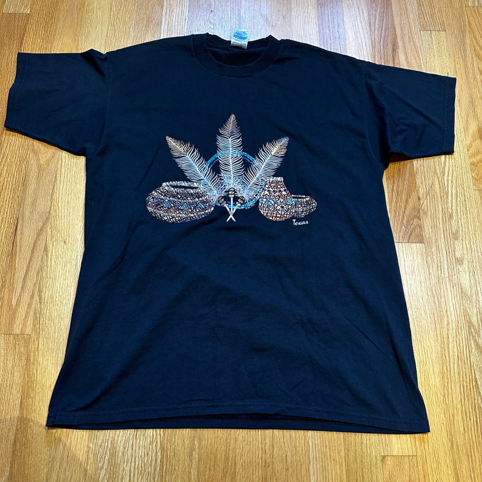 Texas Traditional Feather Tribal Vintage T Shirt 90s Bowl Classic Travel USA