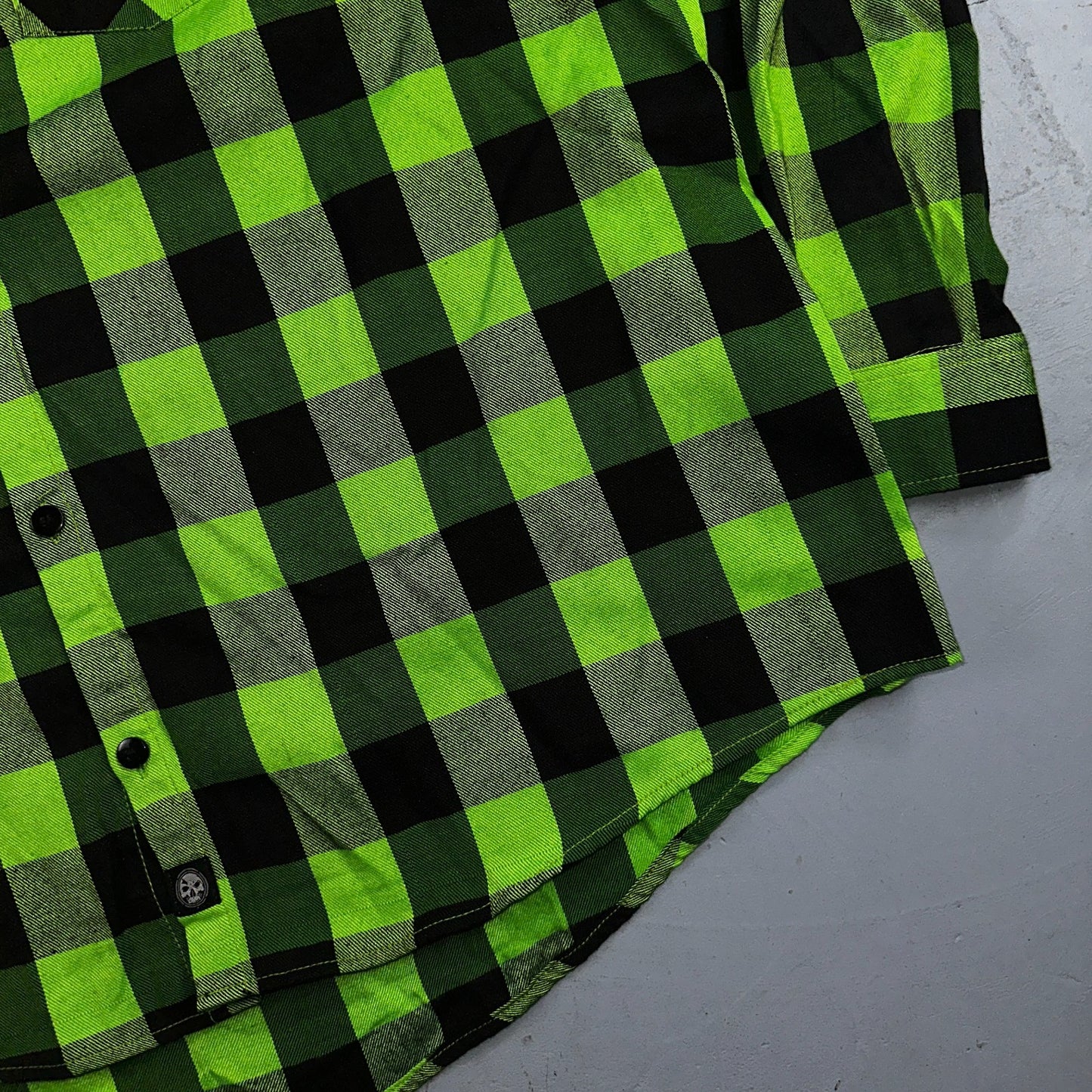 Demons Behind Me Men's Long Sleeve Button-Up Flannel Shirt Green/Black Size 5XL