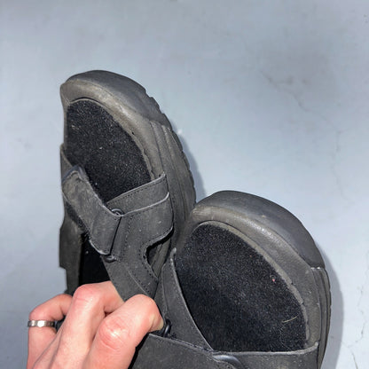 Z-Coil Sidewinder Strappy Sandals Black Shoes Women Size 11 Pain Releif Footwear