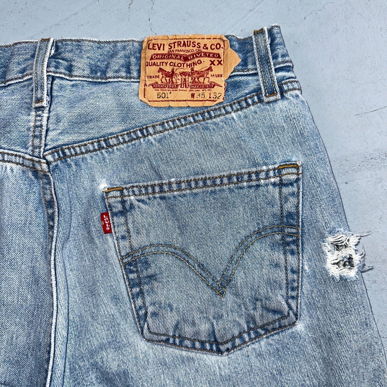 Levis 501 Vintage Y2K 90s XX Straight Leg Jeans Blue Light Wash 35x32 Act 32x29