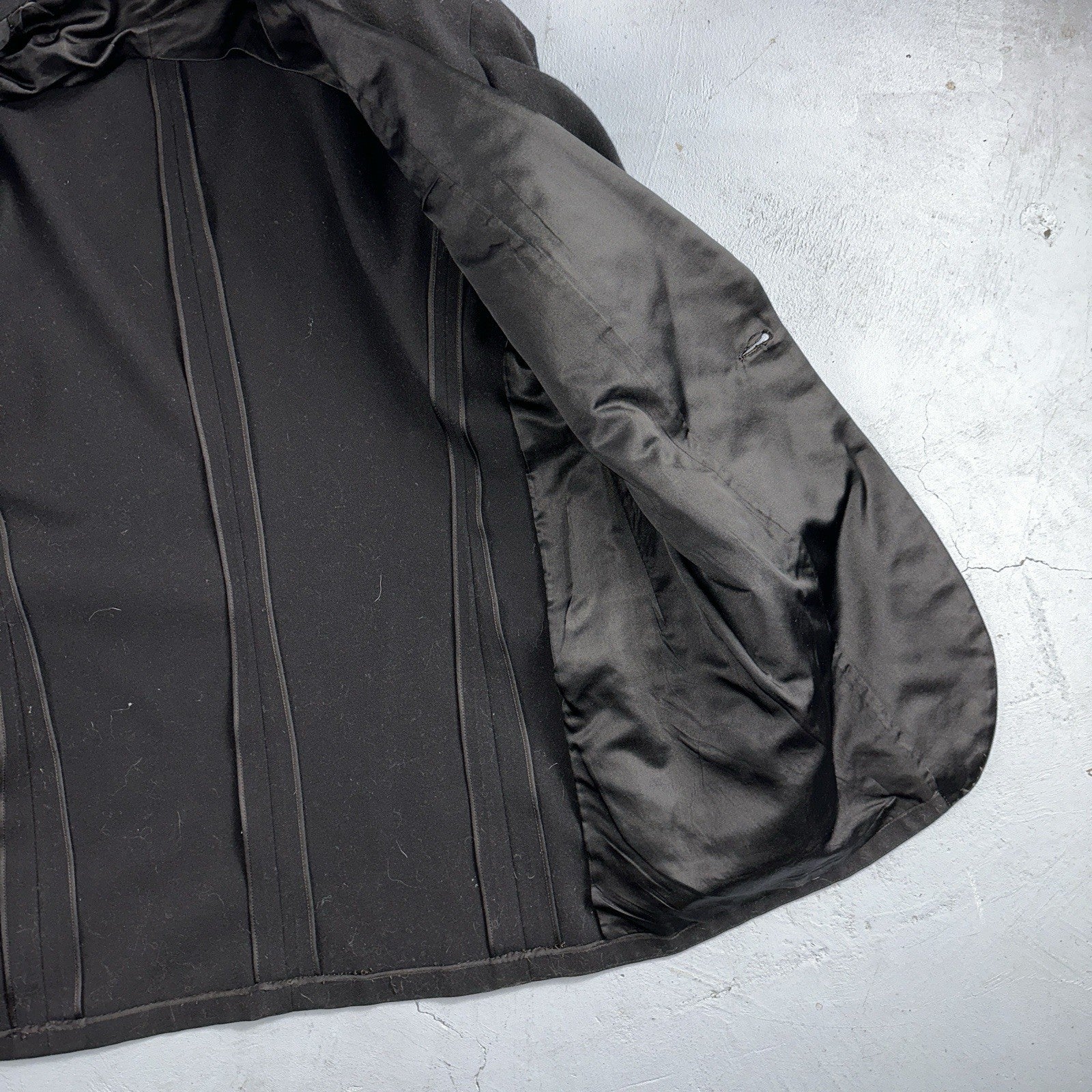 VTG 1930s Mens 1 PC Suit Tuxedo Coat Jacket Black 20s Antique Skinners Satin