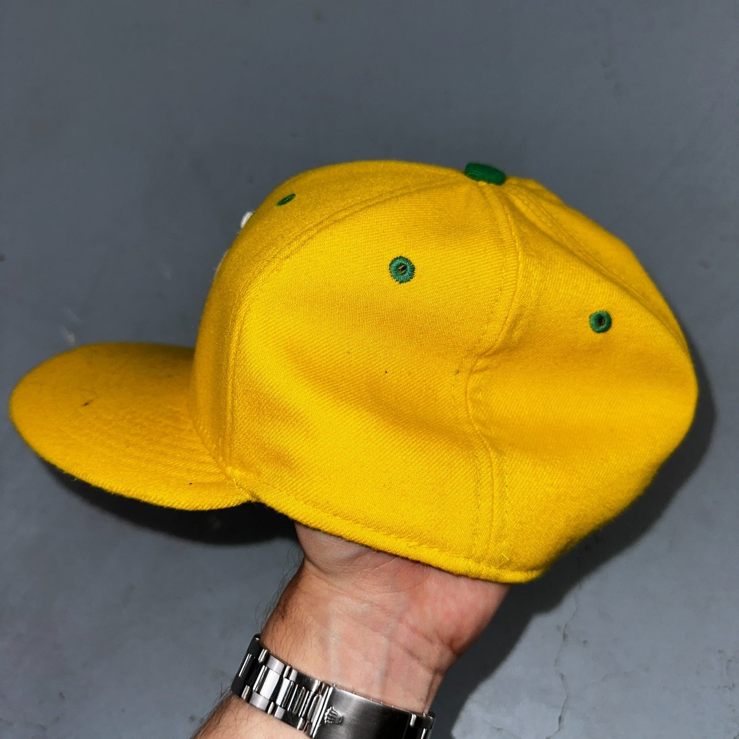 Nike True University of Oregon Hat UO Fitted Yellow Green Baseball Cap Ducks M/L