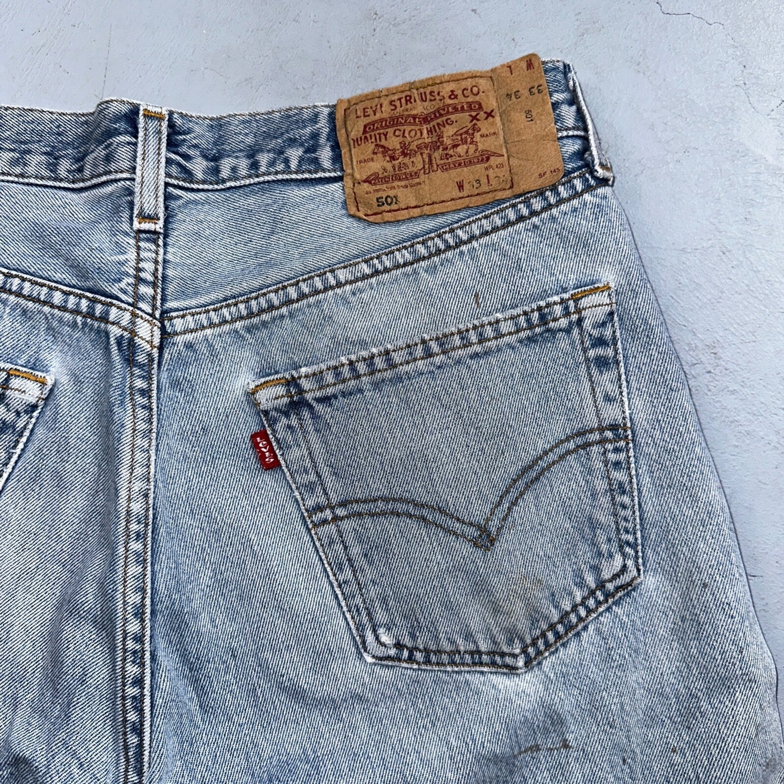 Levis 501 Vintage Y2K XX Straight Leg Jeans 33x34 Light Wash 2000s Act 31x32