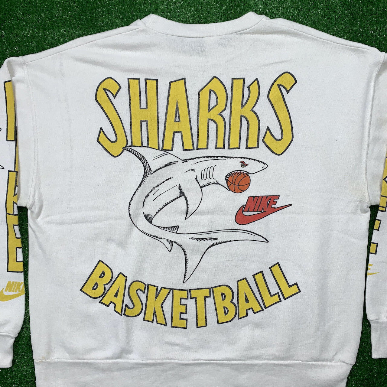 Nike Vintage Sweatshirt Mens T Shirt Sharks Crewneck AOP Basketball Jordan RARE
