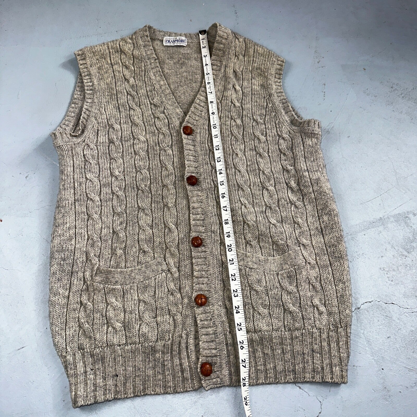 VTG Cranmore 100% Shetland Wool Mens Sweater Vest Size XL Gray Cable Knit Button