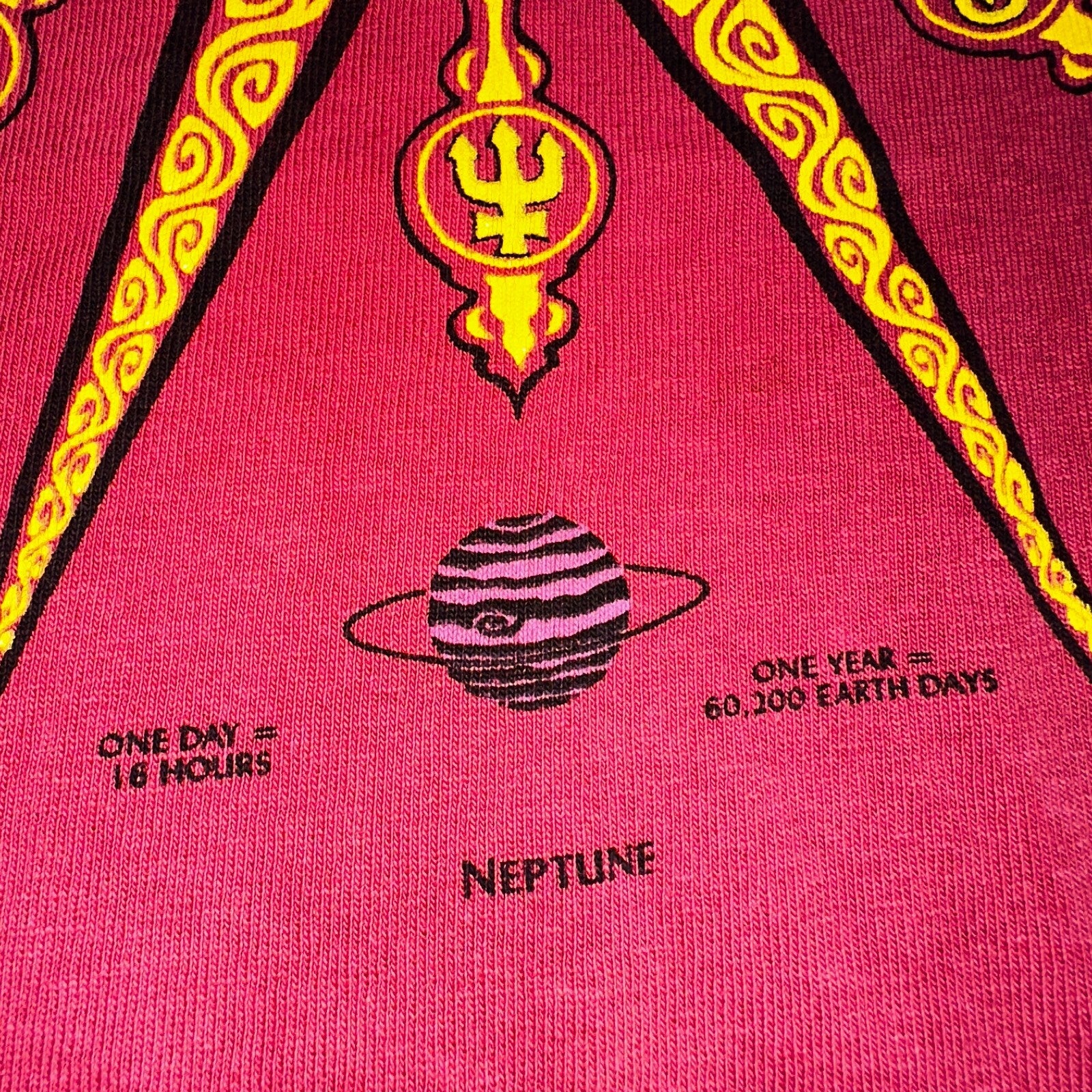 Planets Sun Solar System Y2K VTG T Shirt Hippie Science Tune World Nature Love